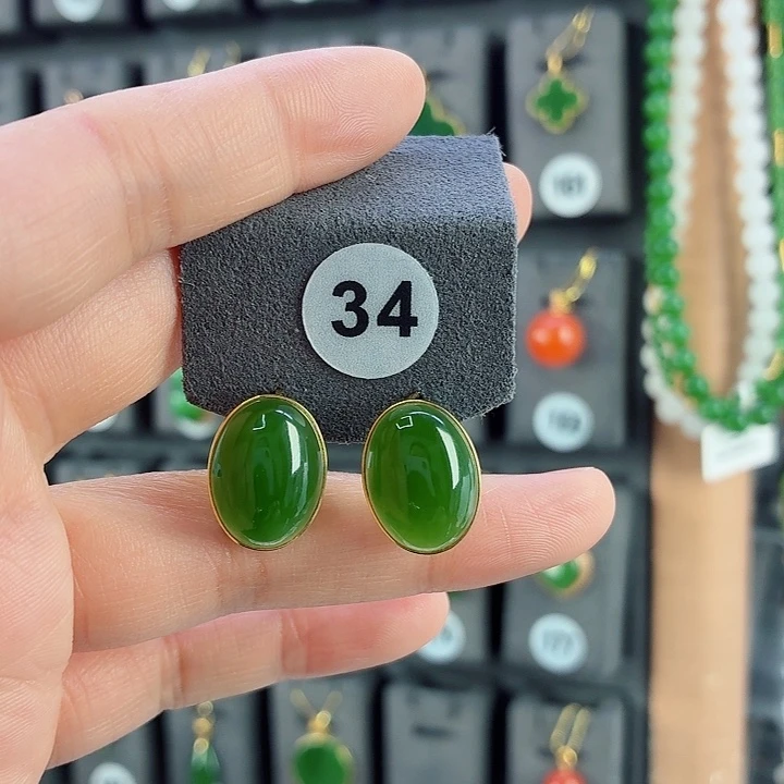 和田玉18K金镶嵌耳饰