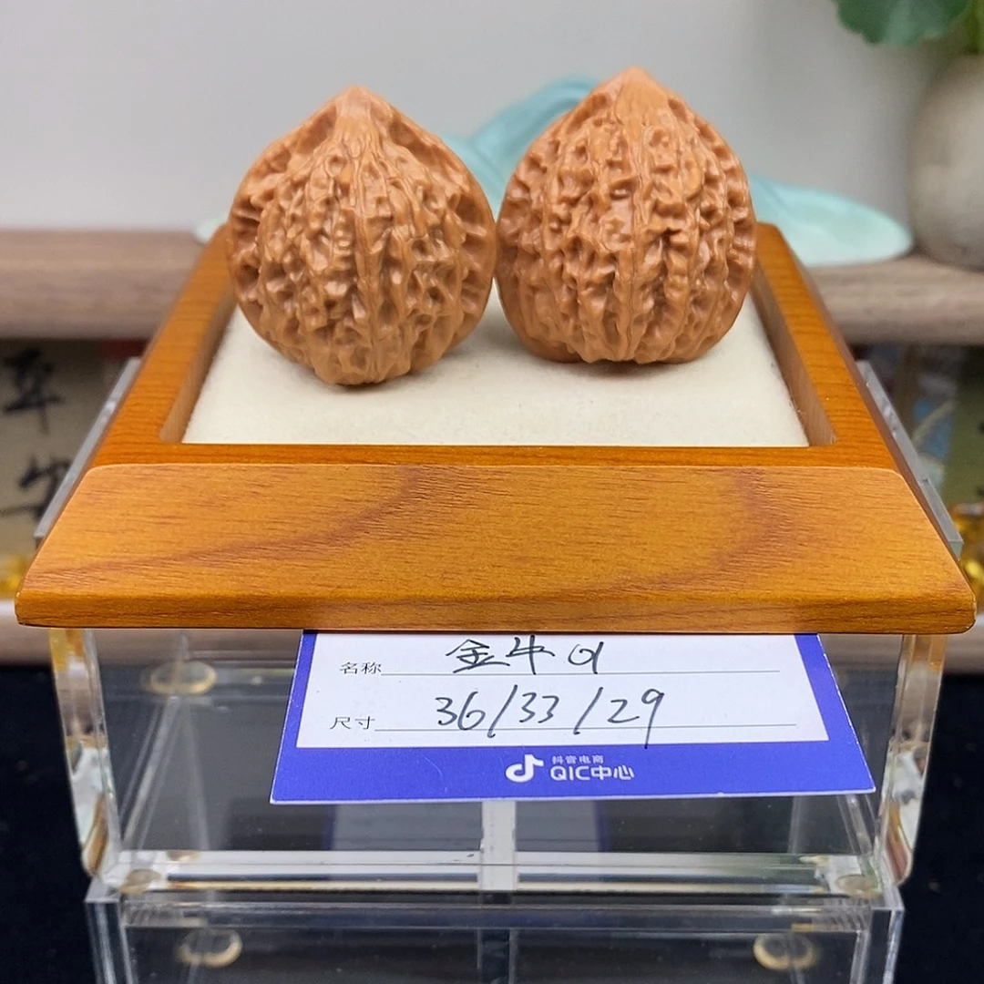 文玩核桃把件金牛01