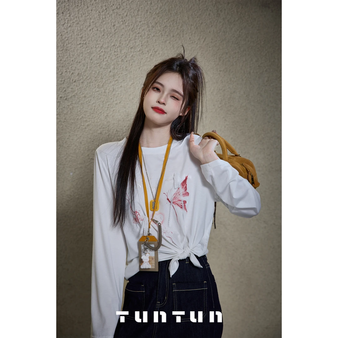 吞吞TUNT【等下班的周五】轻松俏皮 精致感印花蕾丝T恤