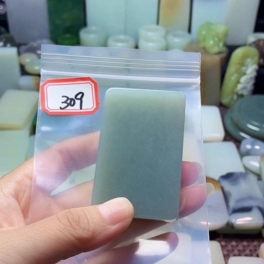 发***树颈饰未镶嵌和田玉