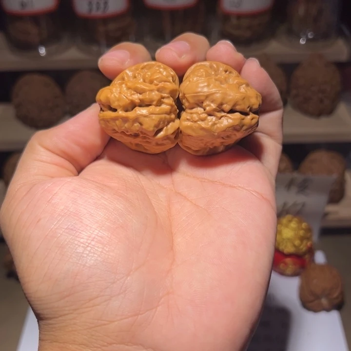 文玩核桃把件边37肚39蛤蟆