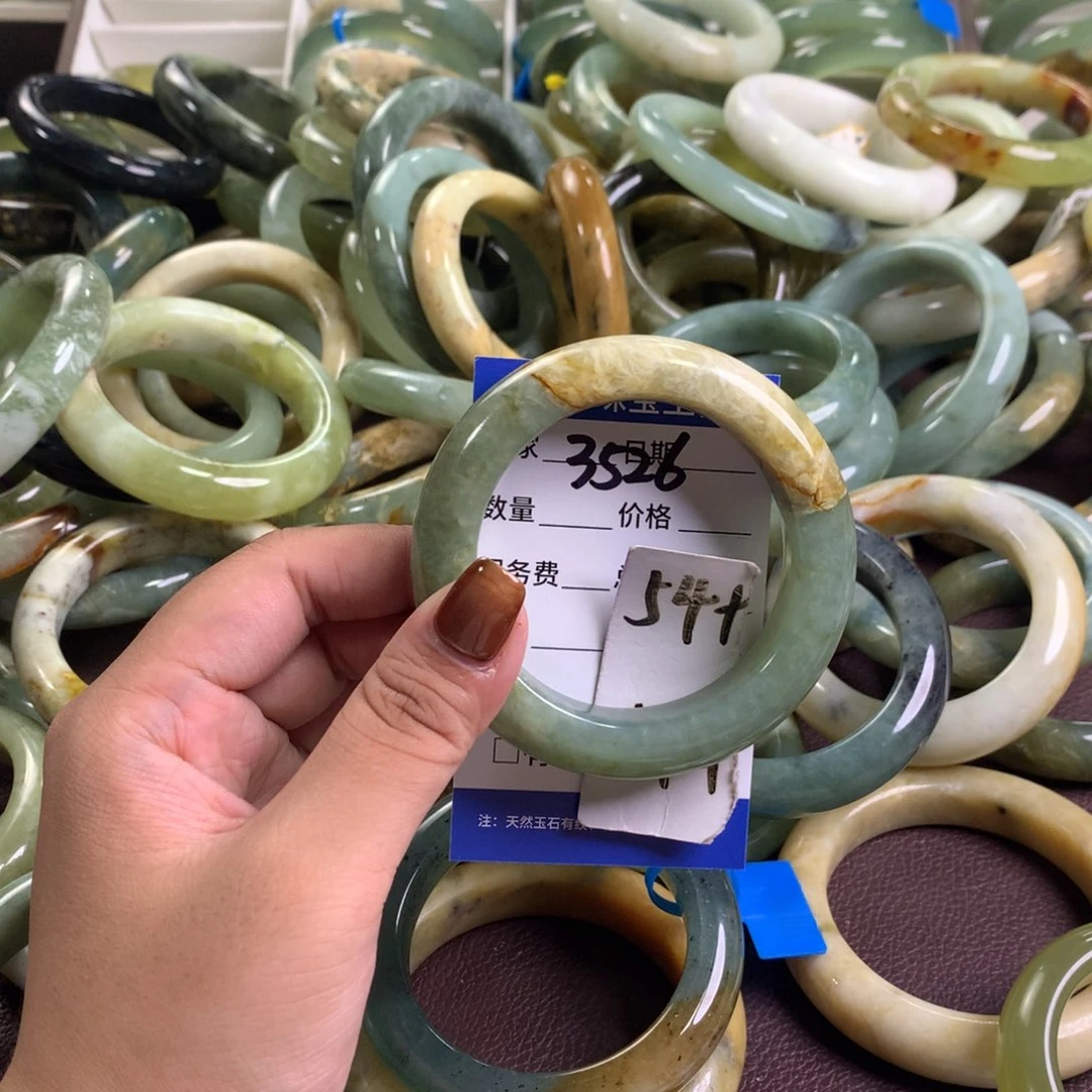 未镶嵌蛇纹石玉手镯3526