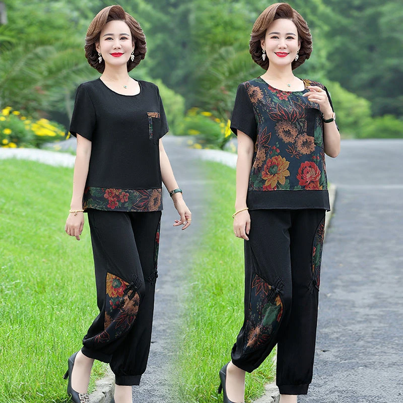 大码妈妈夏装休闲套装中老年女短袖气质洋气爆款两件套老年人衣服