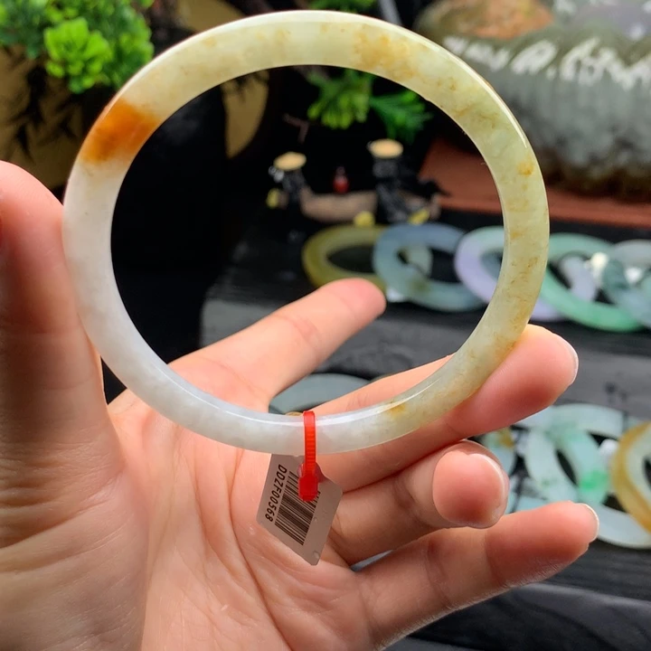 定制翡翠黄翡60-62未镶嵌