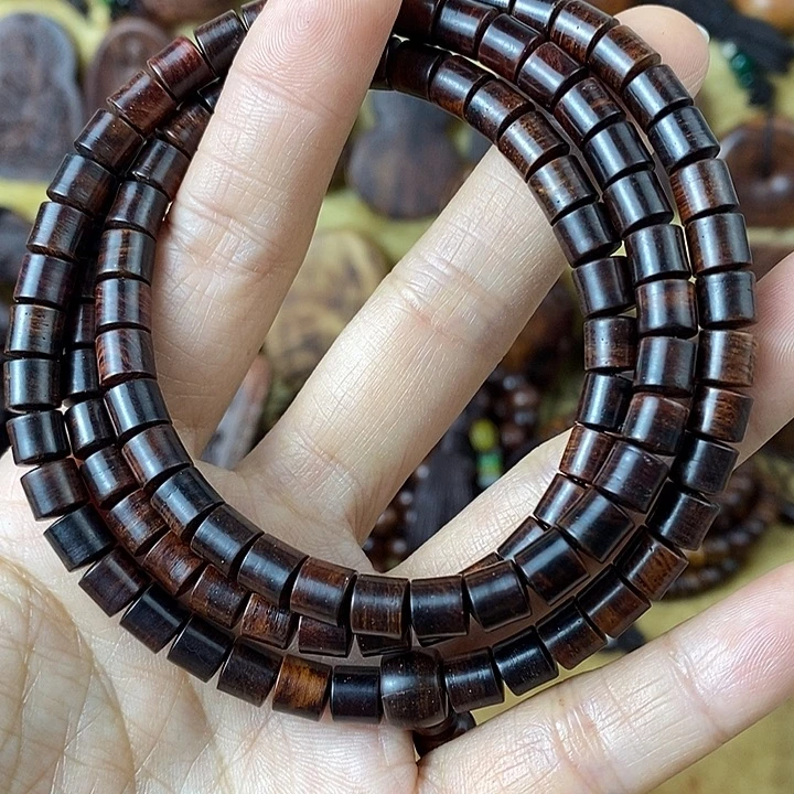 鹏***鹏吊坠黄花梨/降香黄檀