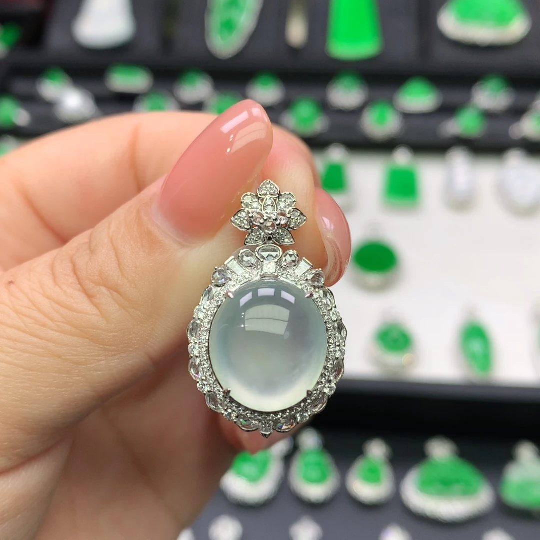 翡翠18K金镶嵌吊坠(不含链)