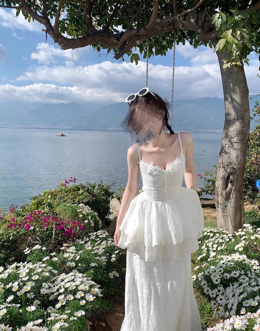 小小仟 【西西里漫花】设计感白色吊带连衣裙/半身裙