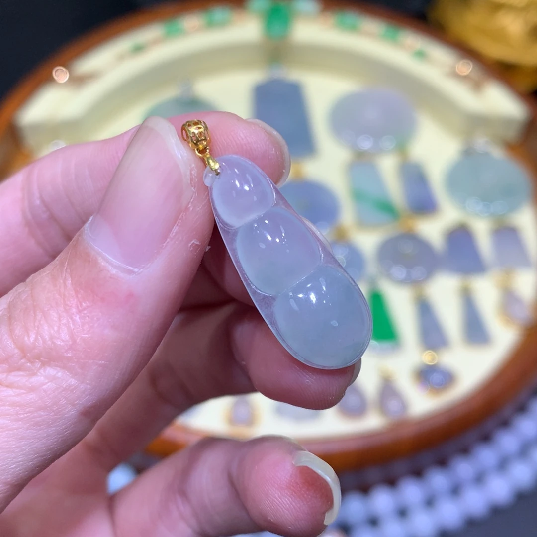 翡翠吊坠(不含链)18K金镶嵌