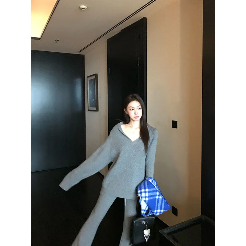 【淡颜天菜】简约软糯针织V领上衣设计感慵懒毛衣休闲百搭长裤套装