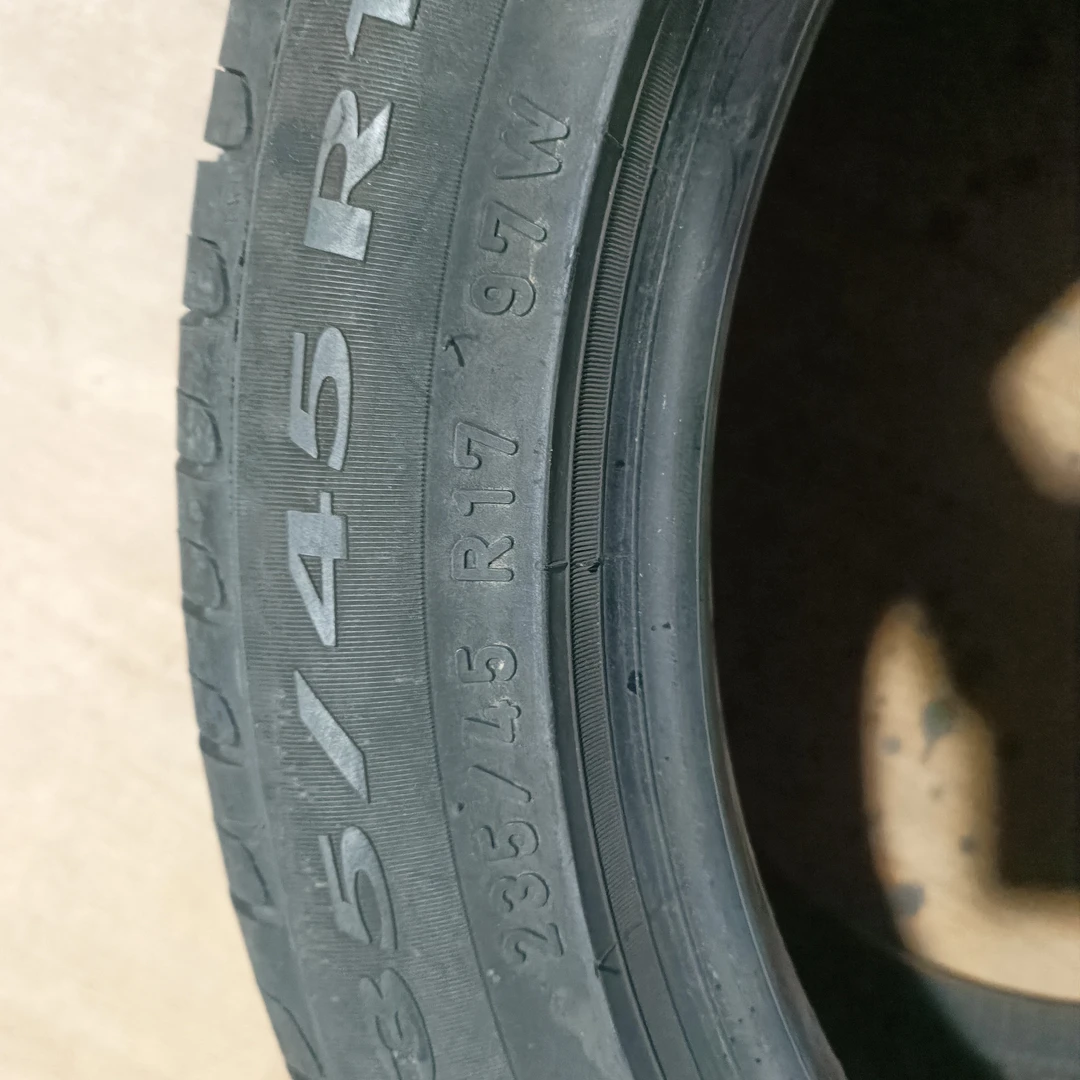 倍耐力轮胎235/45/17