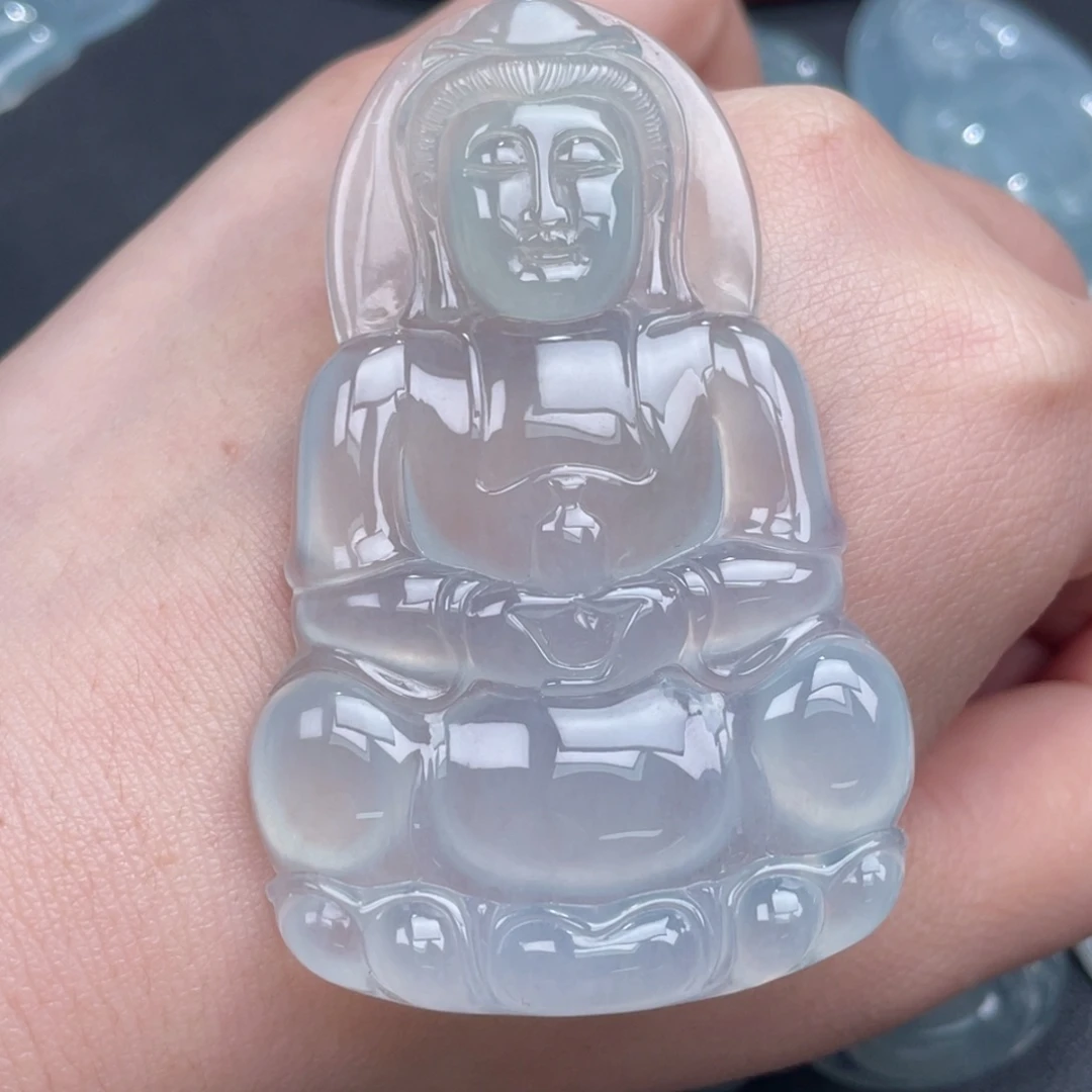 翡翠未镶嵌颈饰观音