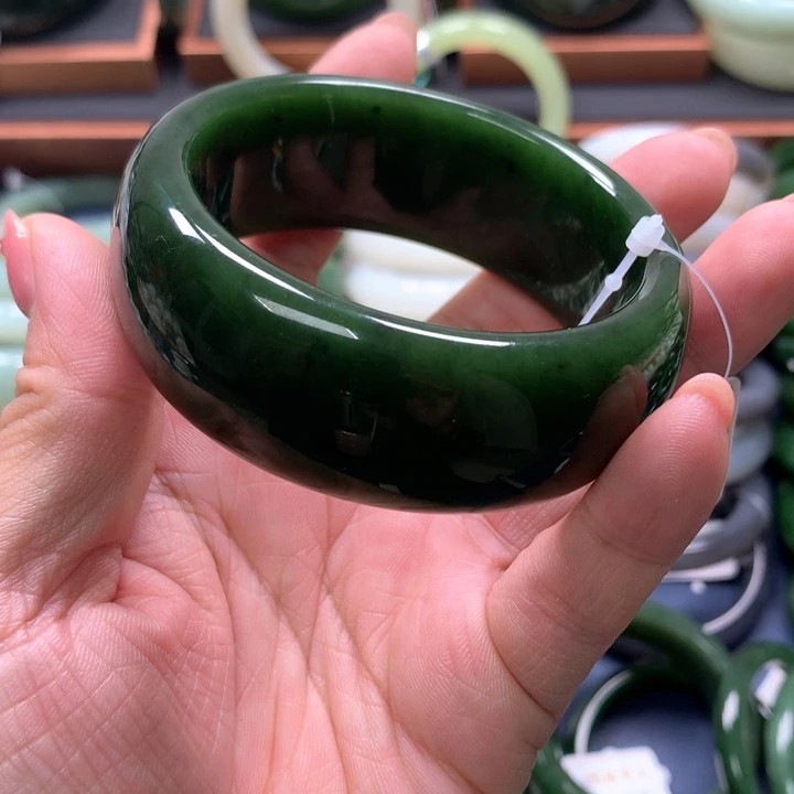 【闪购商品】未镶嵌手镯和田玉（碧玉）12