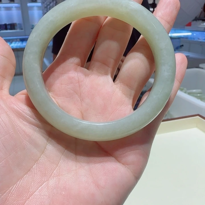 未镶嵌手镯和田玉104