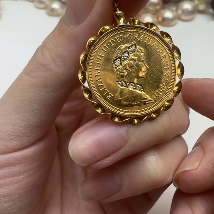 钻石未镶嵌颈饰成品