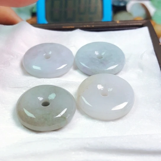 翡翠颈饰未镶嵌秋*吊坠