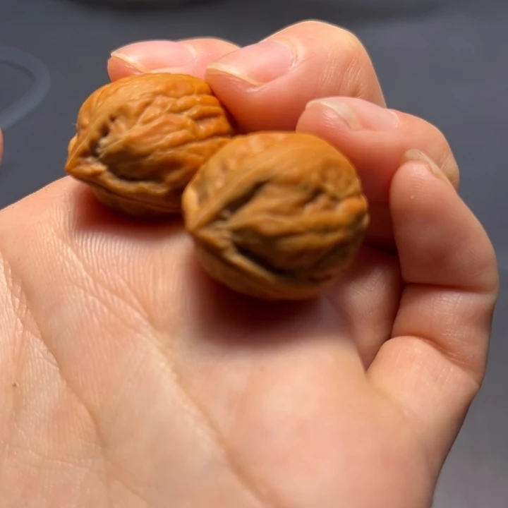 文玩核桃把件爱****菲251丁字