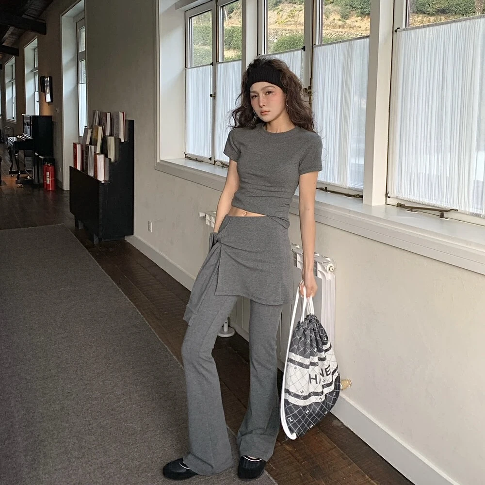 2025春季新款韩版纯色百搭圆领T恤+屁帘绑带微喇休闲裤套装