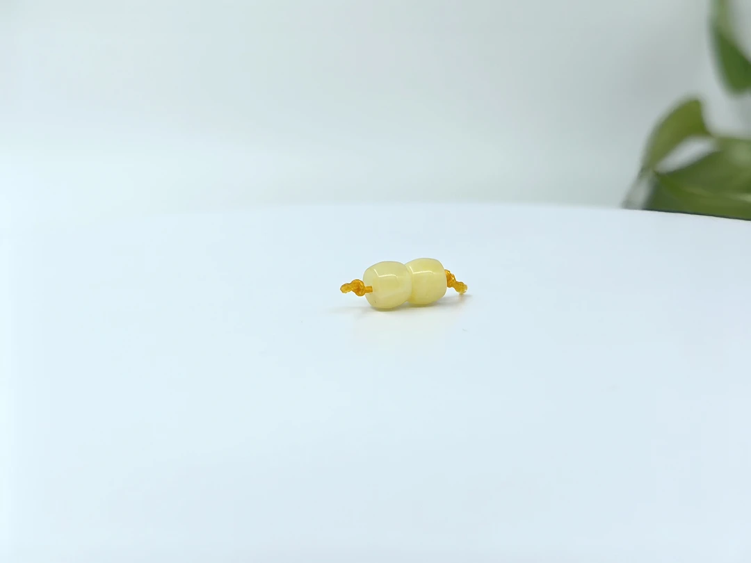 25天然蜜蜡直切配珠配饰5.2mm