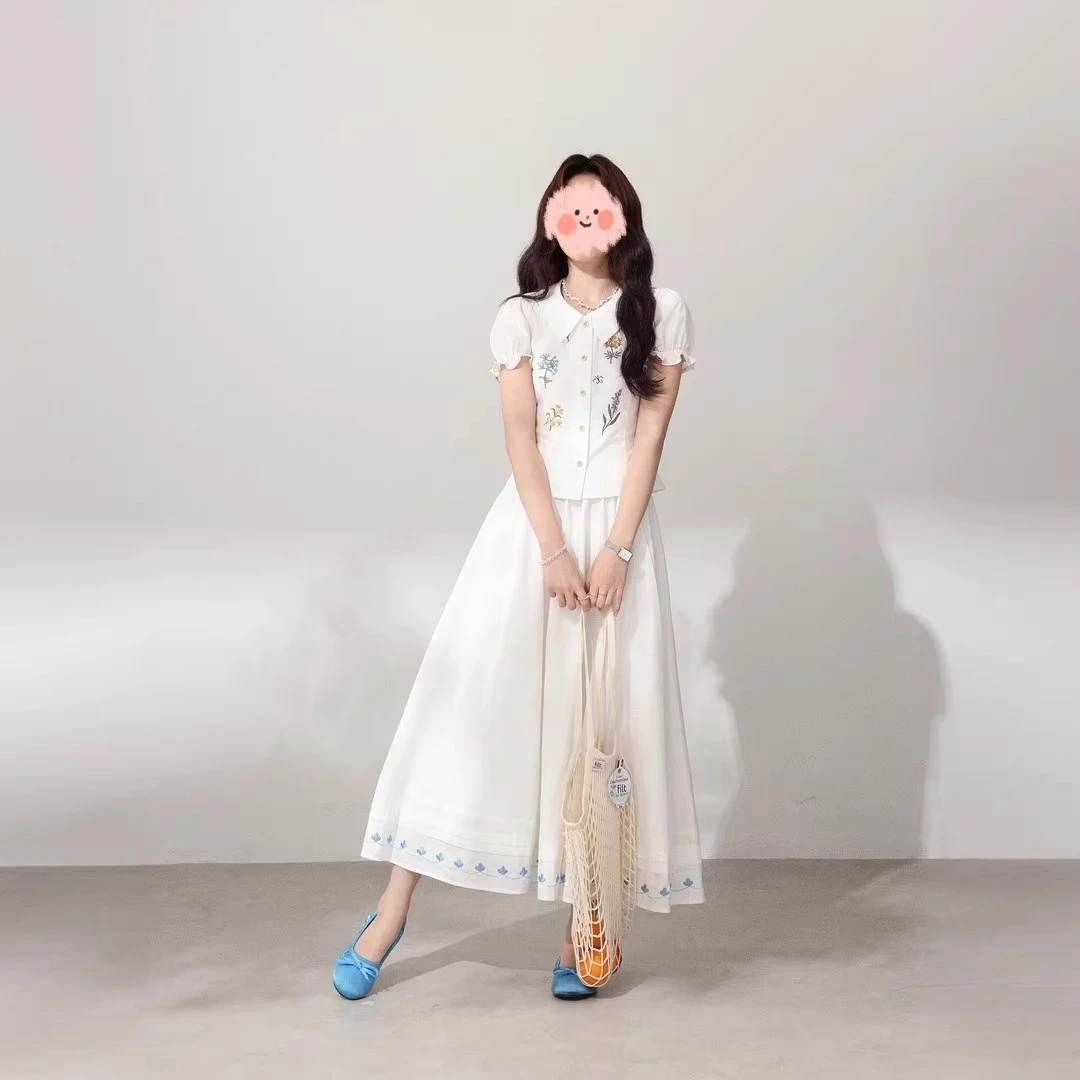 【季节实况】韩系高智感立体刺绣收腰气质上衣半裙套装