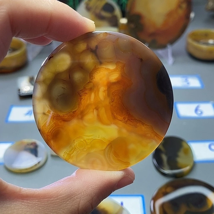 玛瑙/玉髓未镶嵌珠宝半成品49