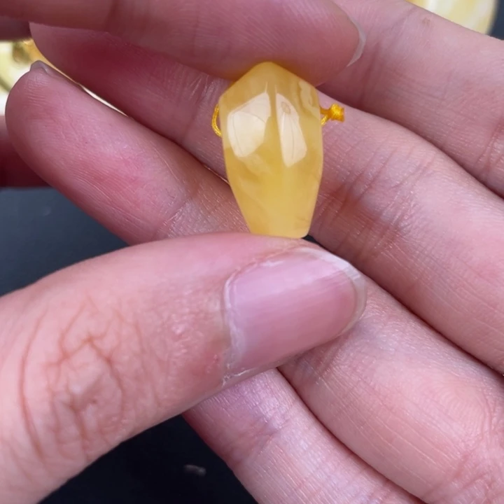 琥珀裸石未镶嵌天然36