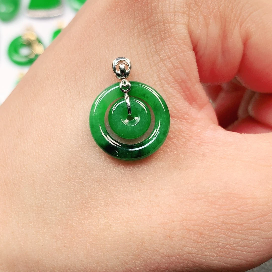 吊坠(不含链)18K金镶嵌翡翠