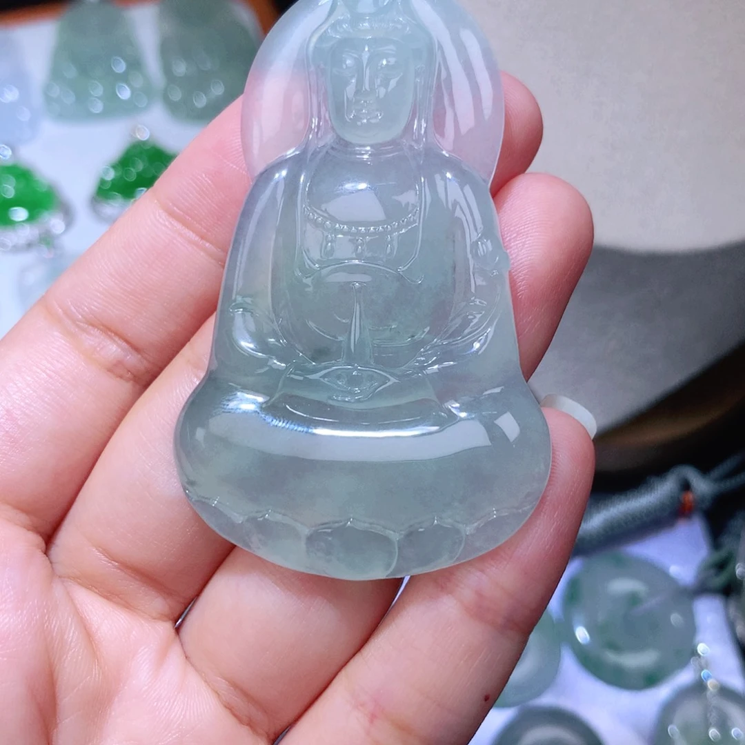 颈饰18K金镶嵌翡翠素衣