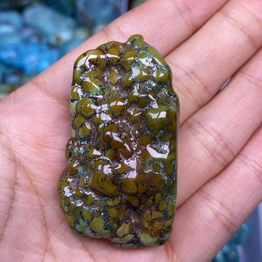 绿松石未镶嵌颈饰