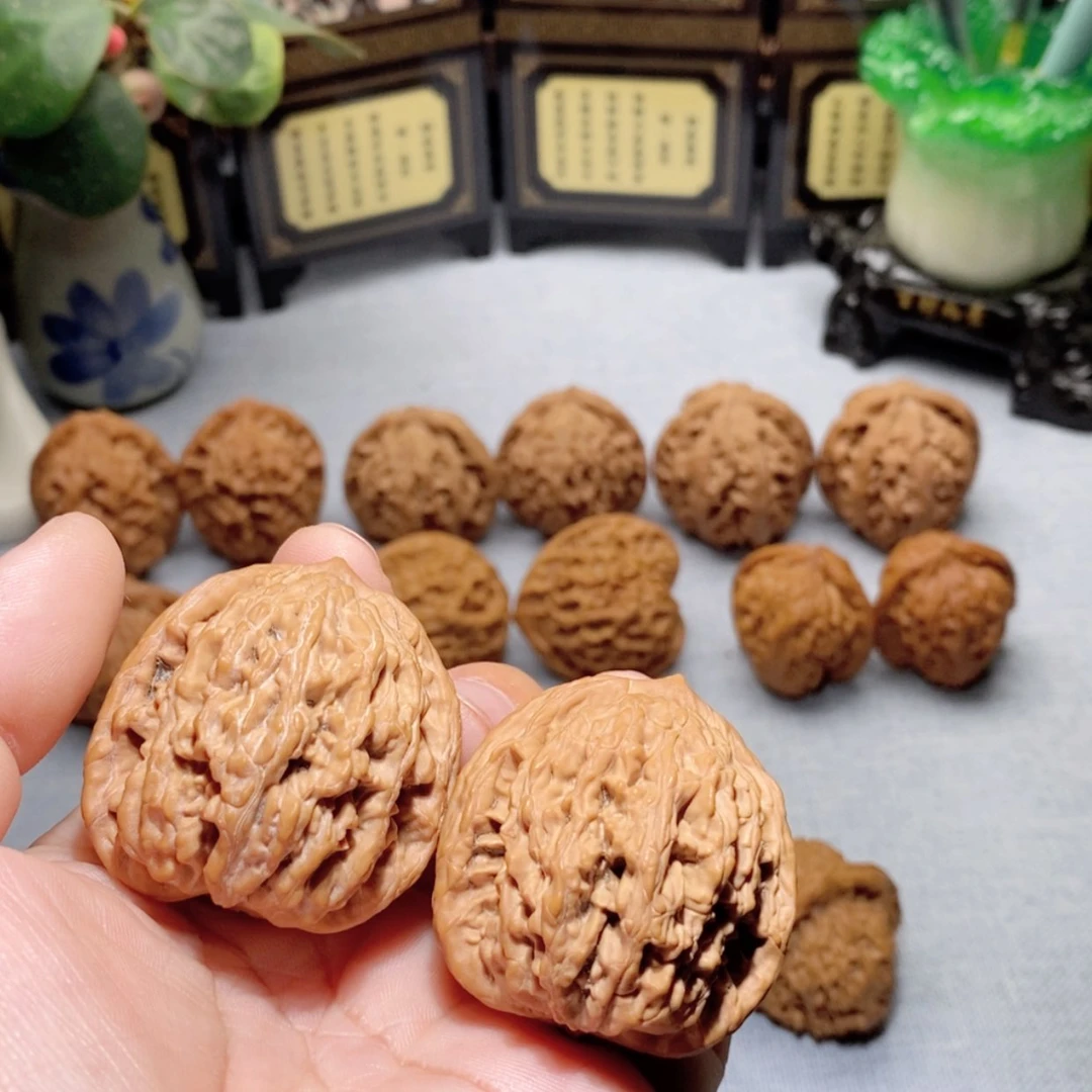 【闪购商品】文玩核桃吊坠虎头