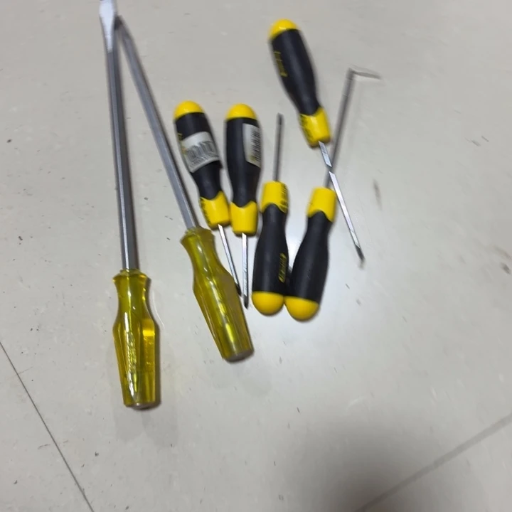 A***彬闪购五金配件实拍