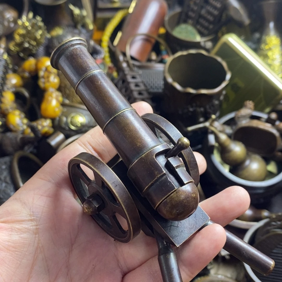 精美铜器，做工精细