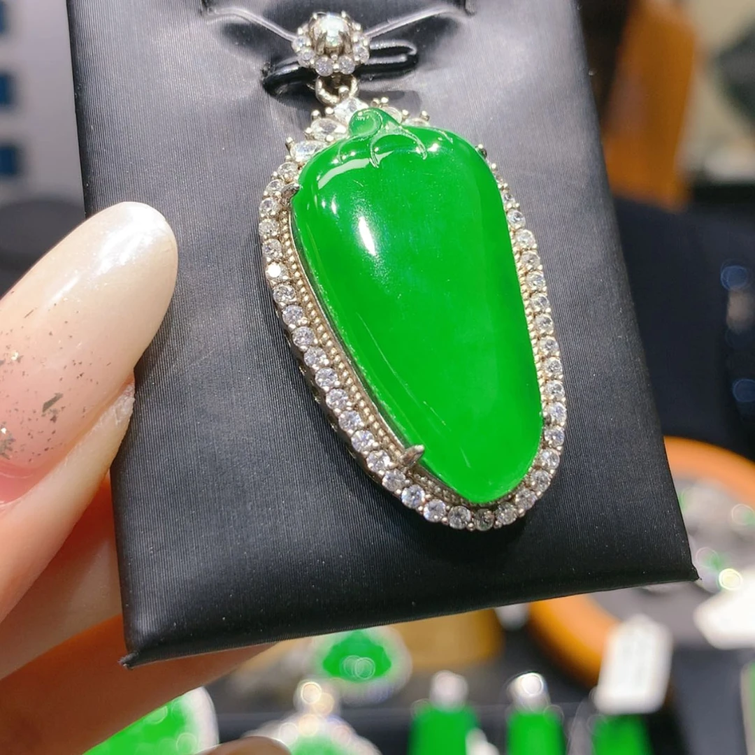 【闪购商品】颈饰银S925镶嵌翡翠5柒姐