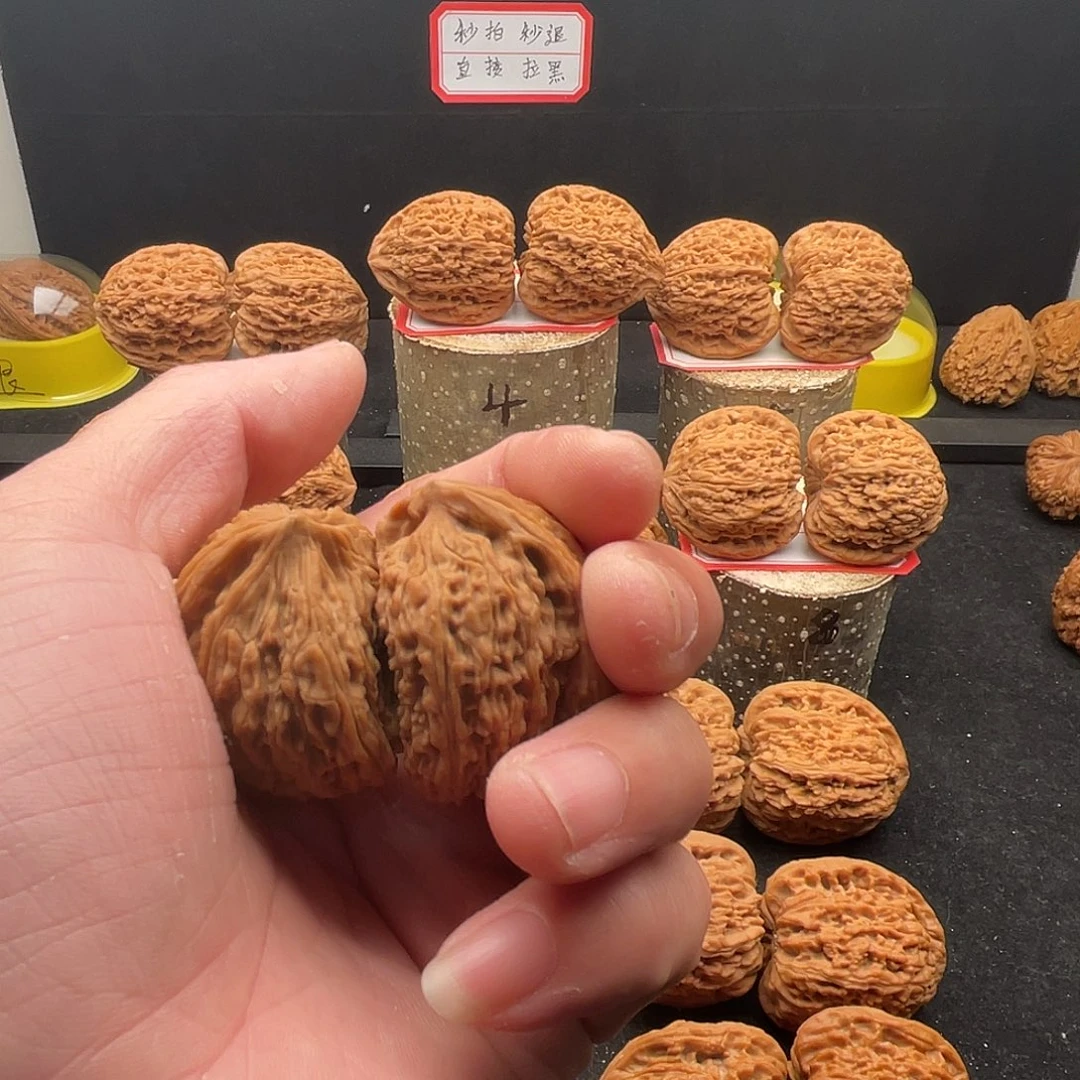 文玩核桃把件阿***拍