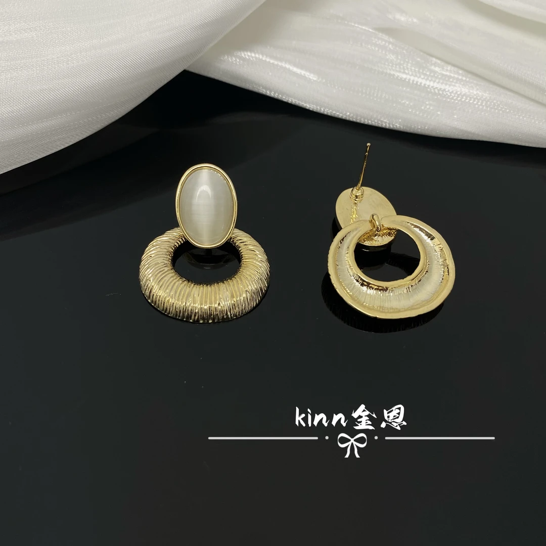 铜合金合成锆石耳饰 气质轻奢时尚百搭复古小众简约法式 圈圈耳环