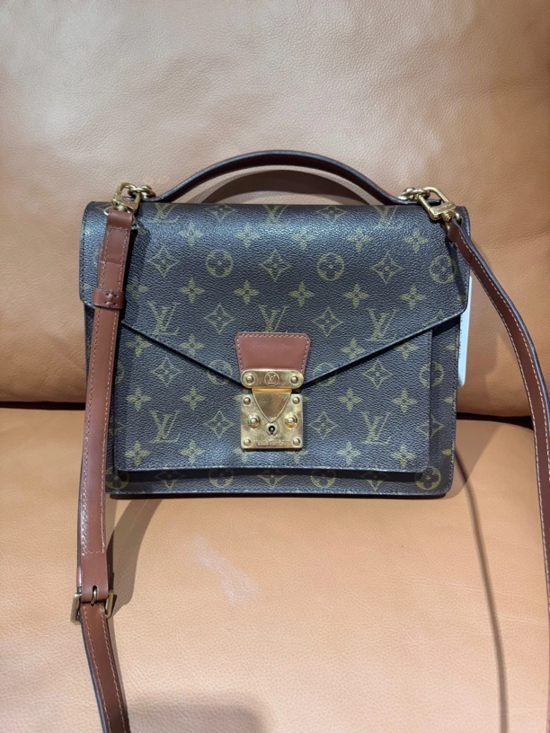 99新 LouisVuitton/路易威登 Lv老花蒙梭28斜挎包4740