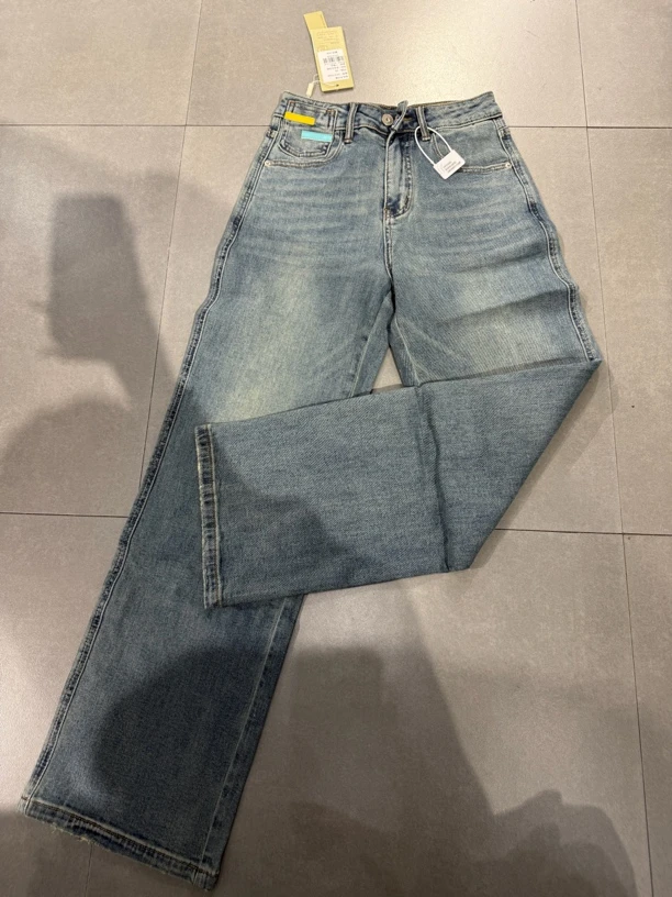 9308 窄版直筒牛仔裤