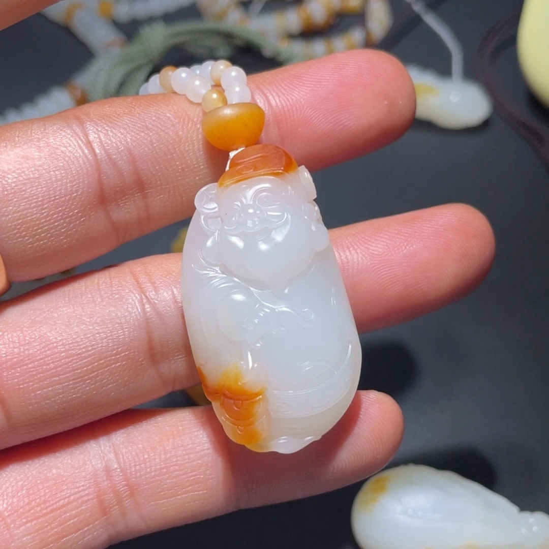 和田玉（青白玉）未镶嵌颈饰