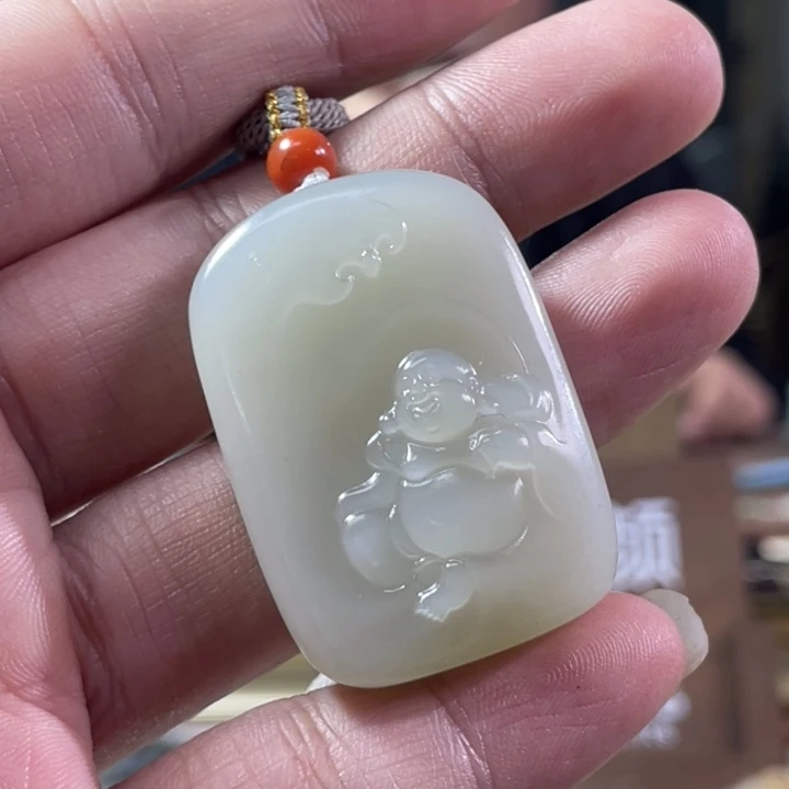 颈饰未镶嵌和田玉