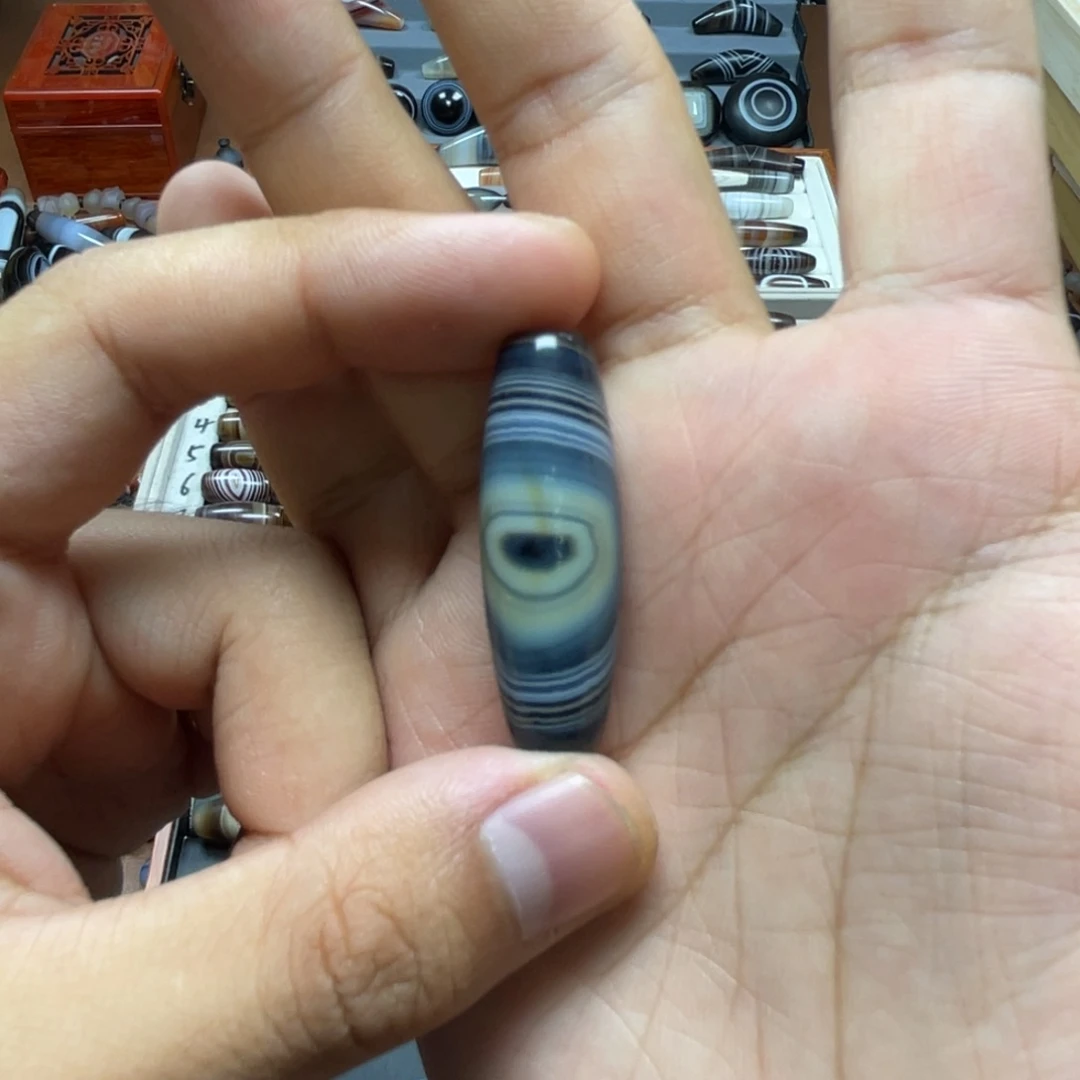 R***l玛瑙/玉髓未镶嵌配饰