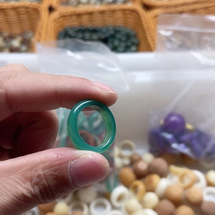 白玉菩提吊坠精品18跑环1颗