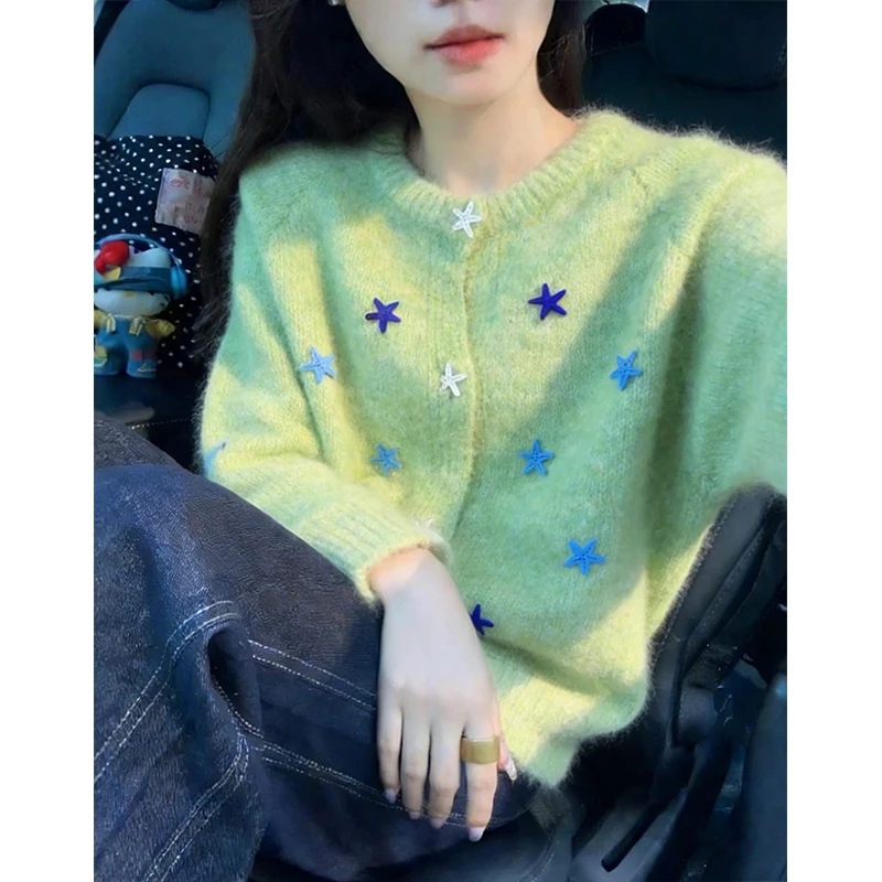 甜美独特漂亮星星针织开衫女秋冬季2025新款宽松舒适保暖百搭上衣