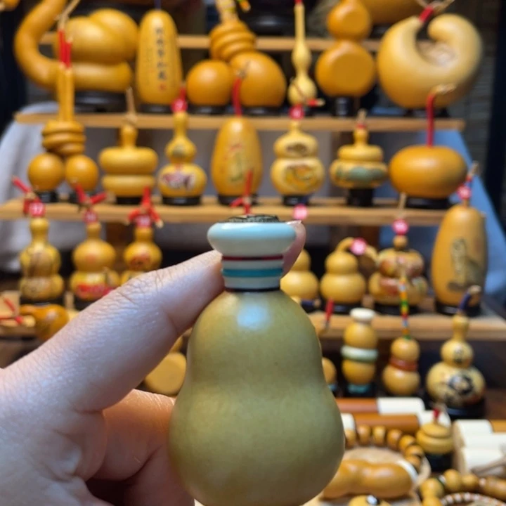 @*i天然葫芦自然生长li