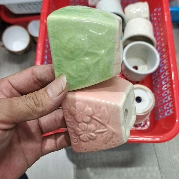 微瑕陶瓷盆12包邮