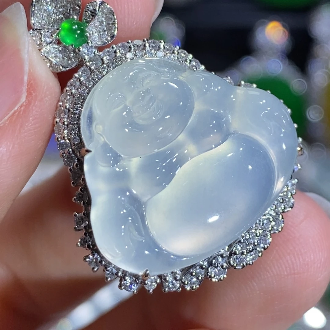 翡翠18K金镶嵌颈饰佛