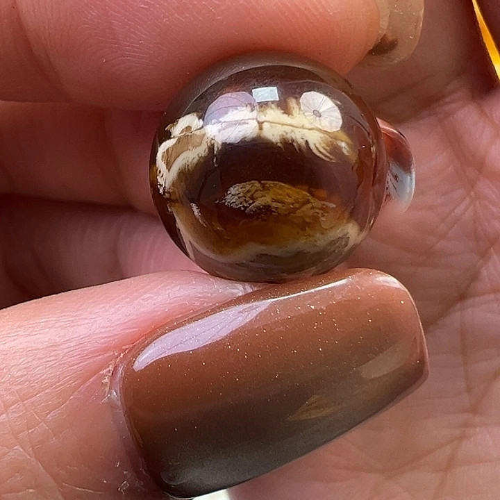 蜜蜡未镶嵌珠宝奇石