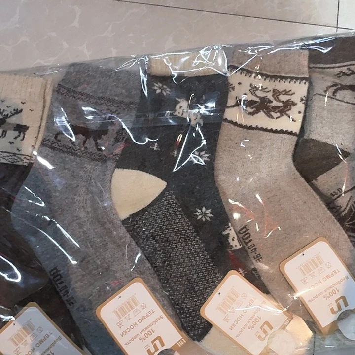 +***羊剖层皮革女士袜子5双