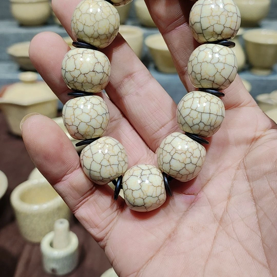 夜***露龚东华老师梅花墨纹作品