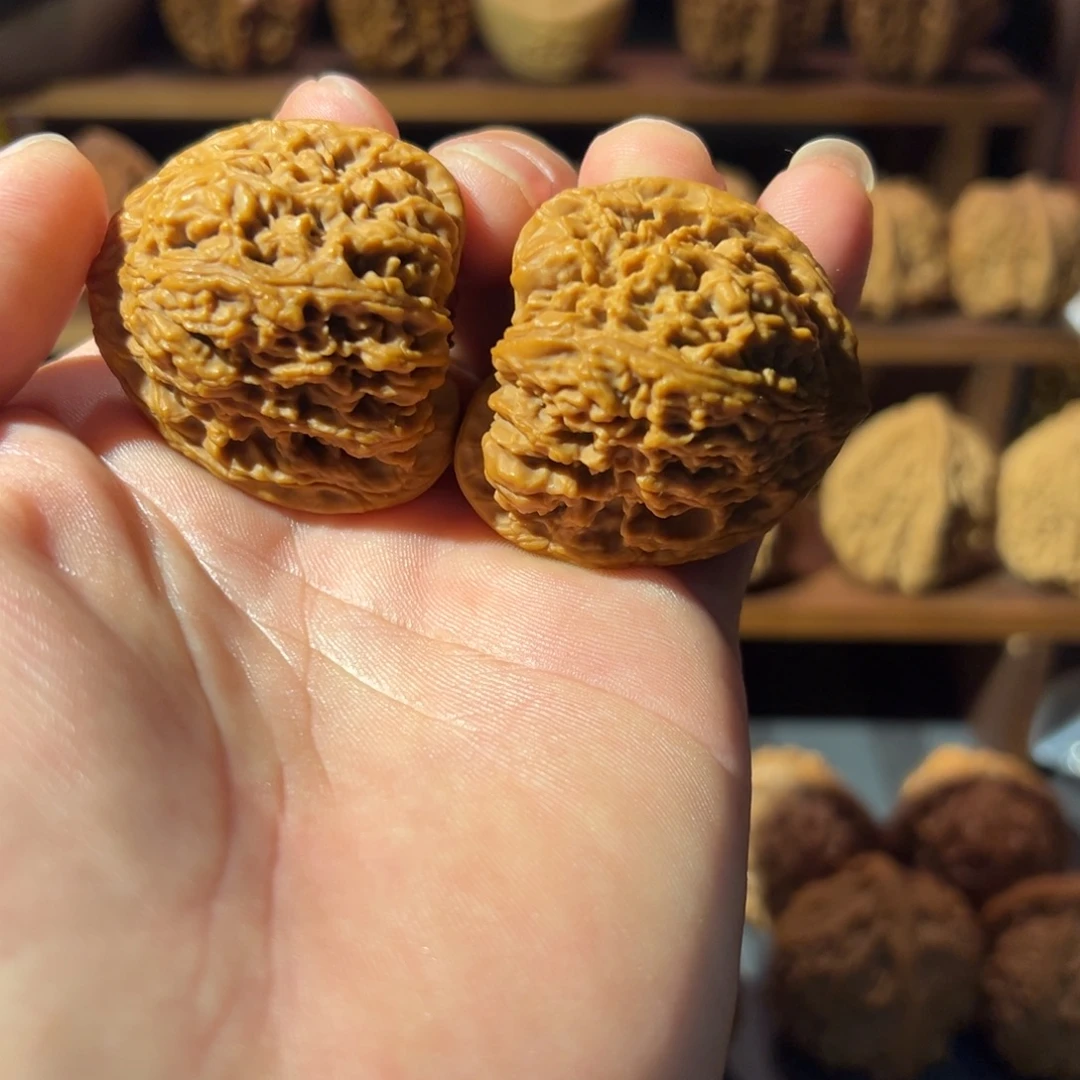 吊坠文玩核桃涿鹿南疆三角对歪41全品