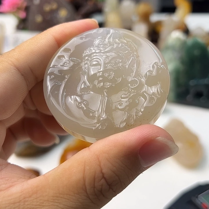 玛瑙/玉髓颈饰未镶嵌