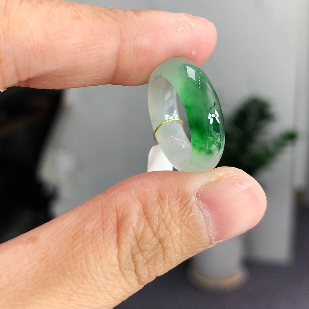 翡翠未镶嵌戒指8号